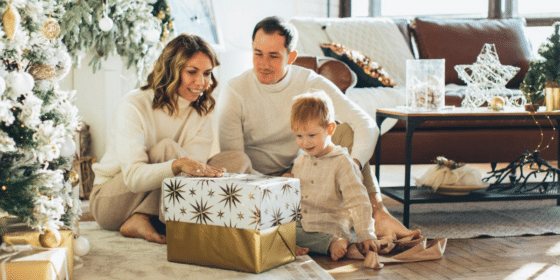 Essential Gifts for New Parents To-Be in 2024