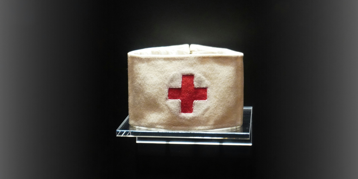 7 Must-Have Items for Your First Aid Kit Bag